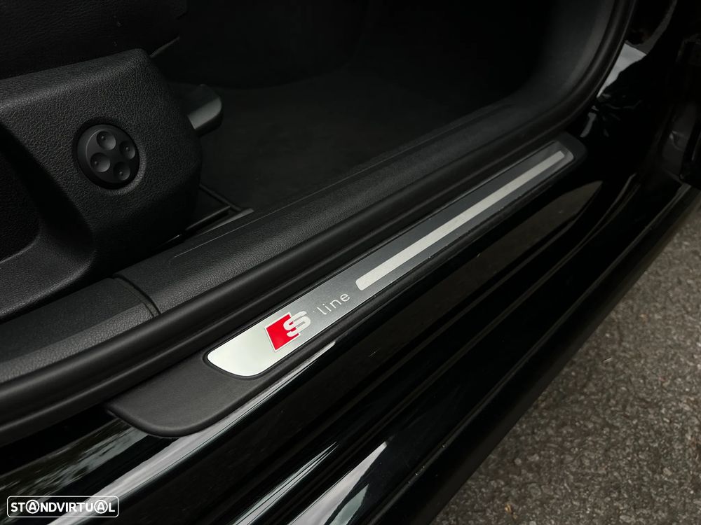 Audi A4 Avant 2.0 TDI Business Line S-line - 24