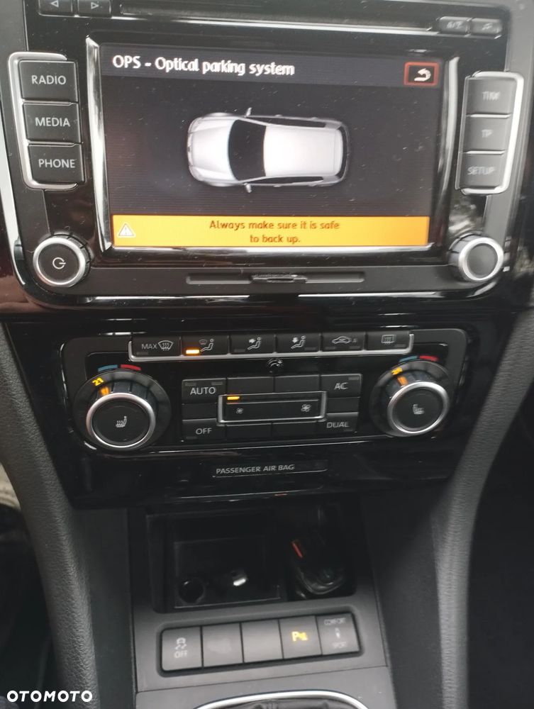 Volkswagen Golf - 16