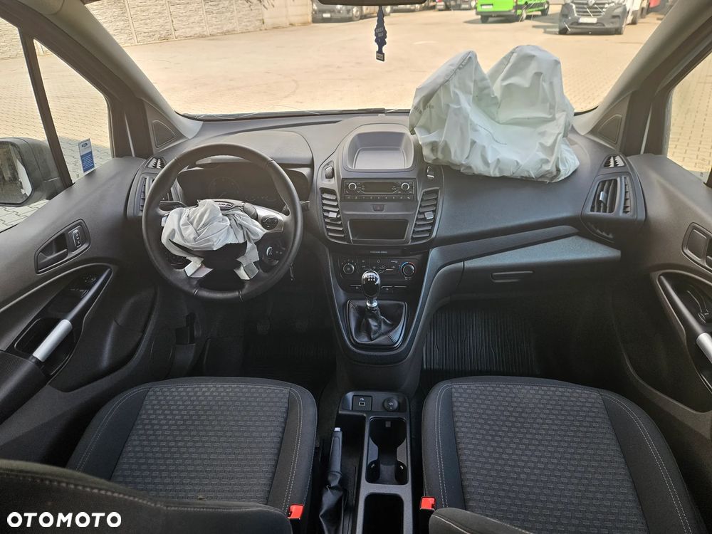 Ford Transit Connect - 7