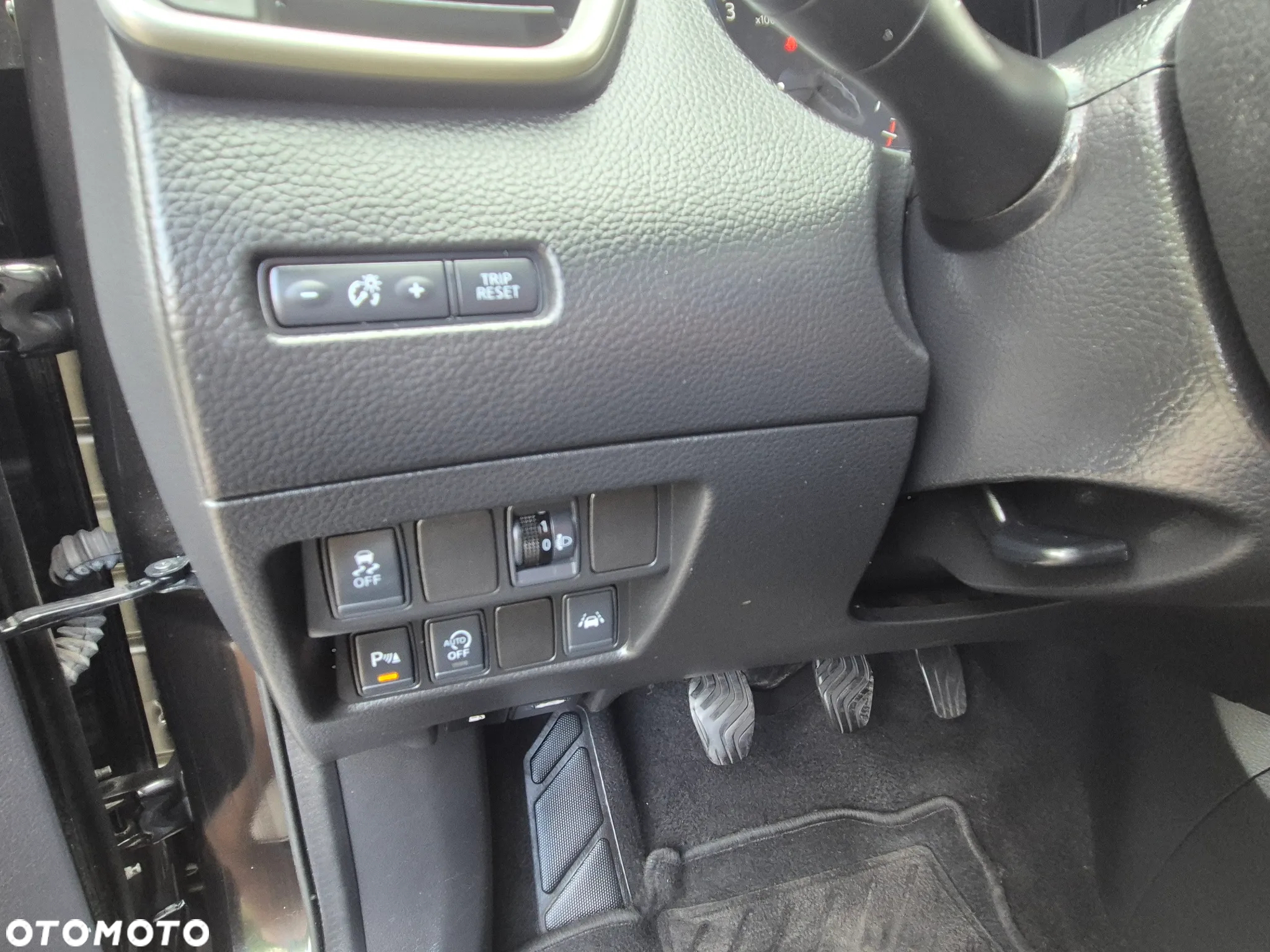 Nissan Qashqai 1.2 DIG-T N-Vision - 34
