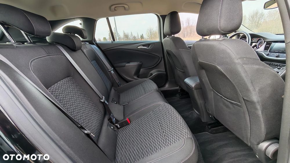 Opel Astra 1.4 Turbo Innovation - 27
