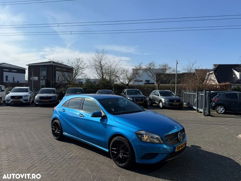 Mercedes-Benz A 180 CDI AMG Line - 11