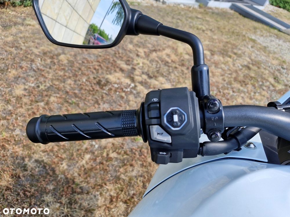 Honda NX - 11