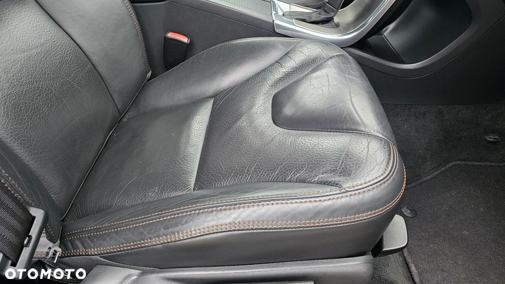 Volvo XC 60 D3 Momentum - 33