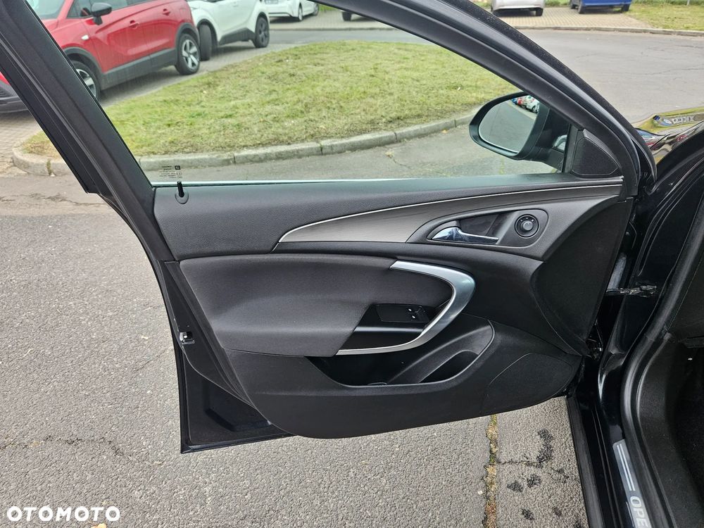 Opel Insignia 1.6 Design Edition - 12
