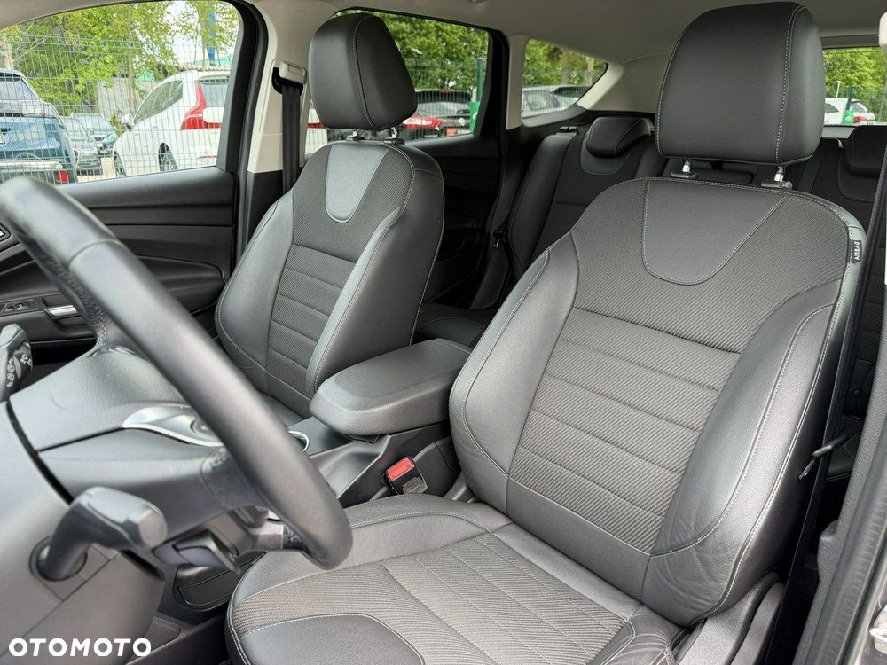 Ford Kuga - 15