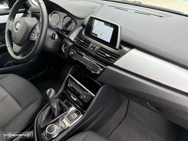 BMW 216 Active Tourer d Advantage - 18