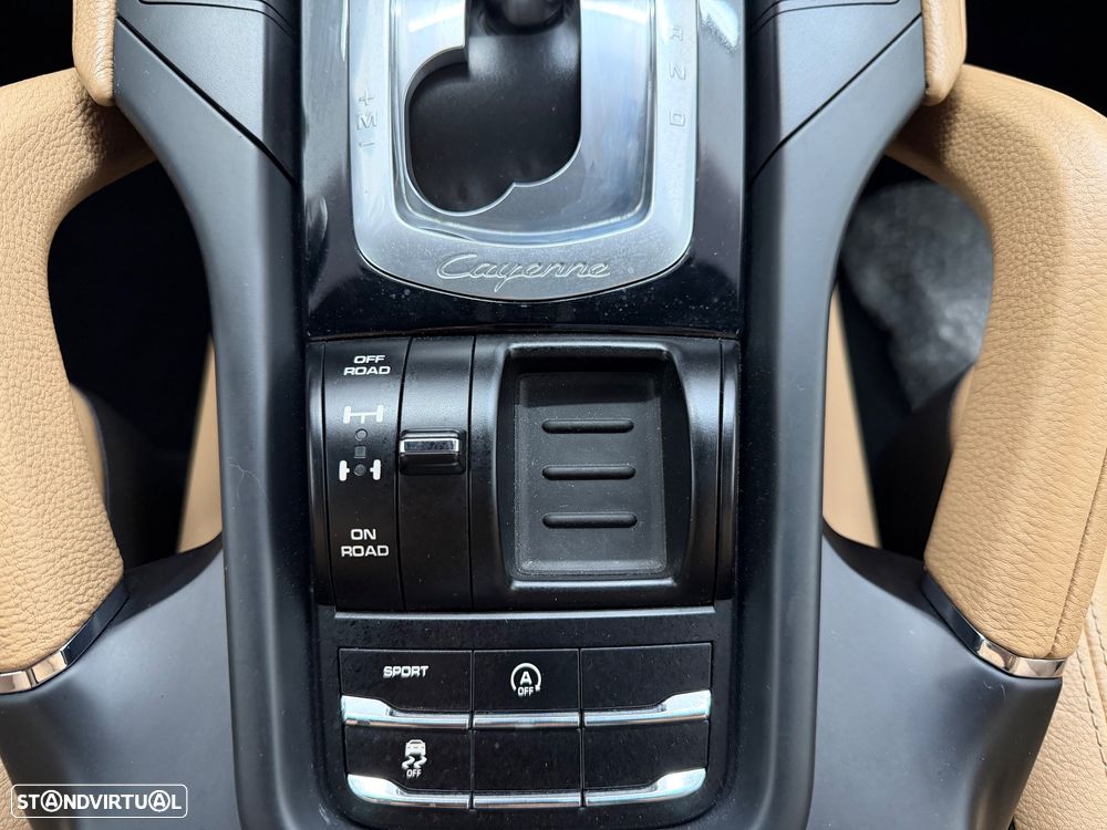 Porsche Cayenne Tiptronic S - 18