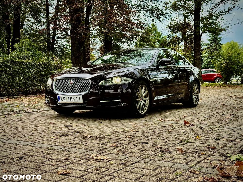 Jaguar XJ 3.0 T LWB Premium Luxury - 11