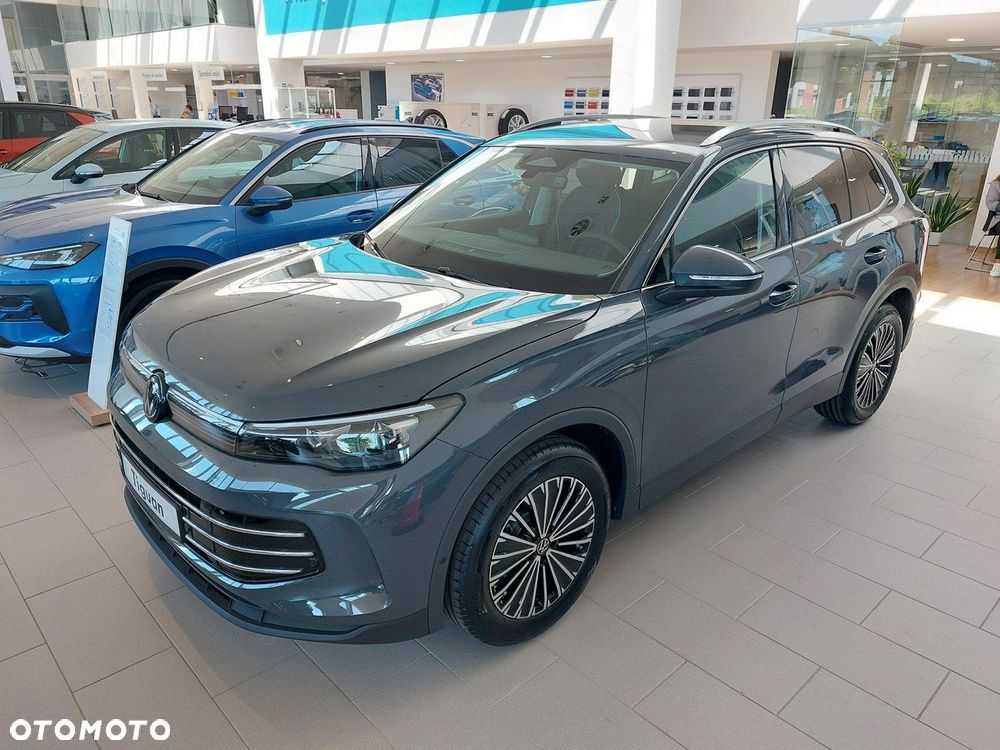Volkswagen Tiguan - 3