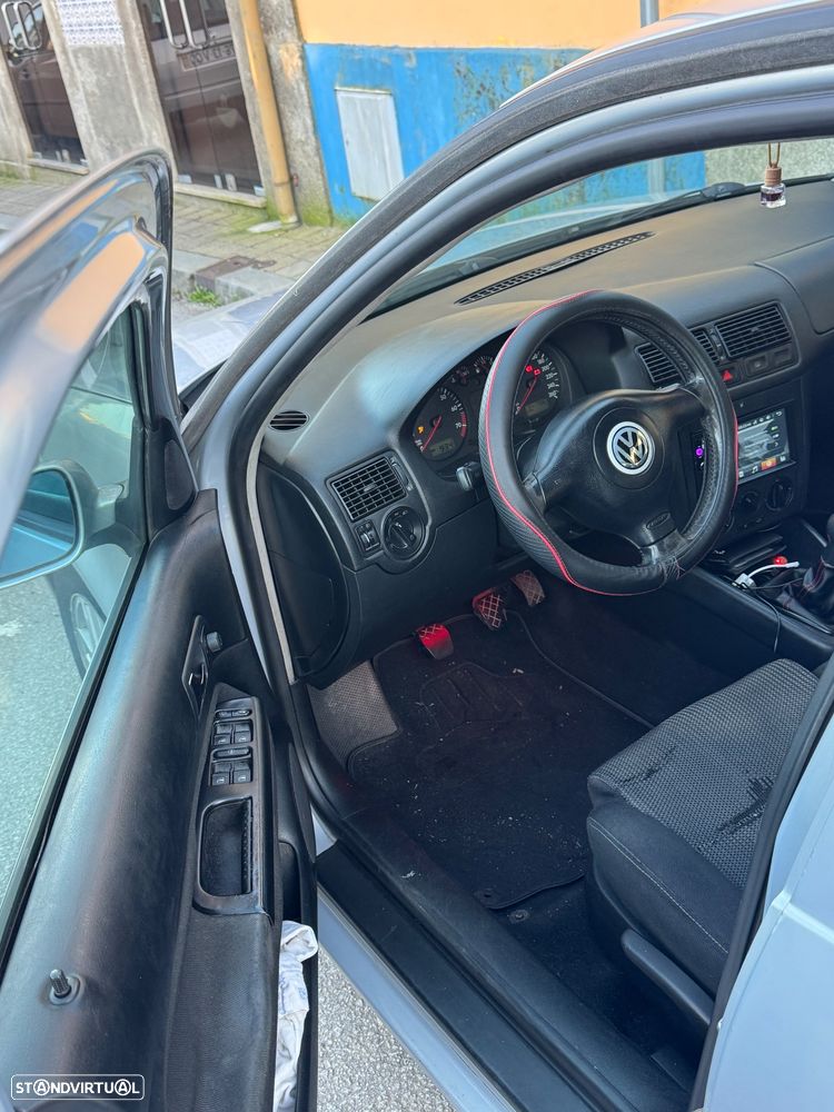 VW Golf - 8