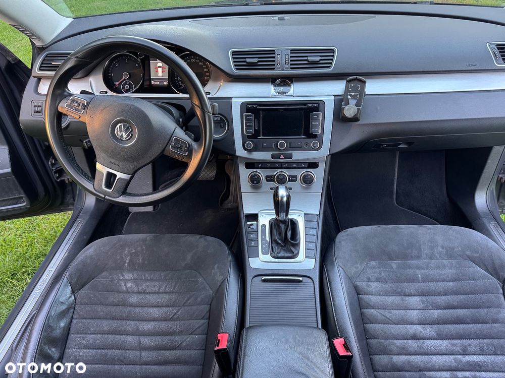 Volkswagen Passat 2.0 TDI Highline DSG - 12