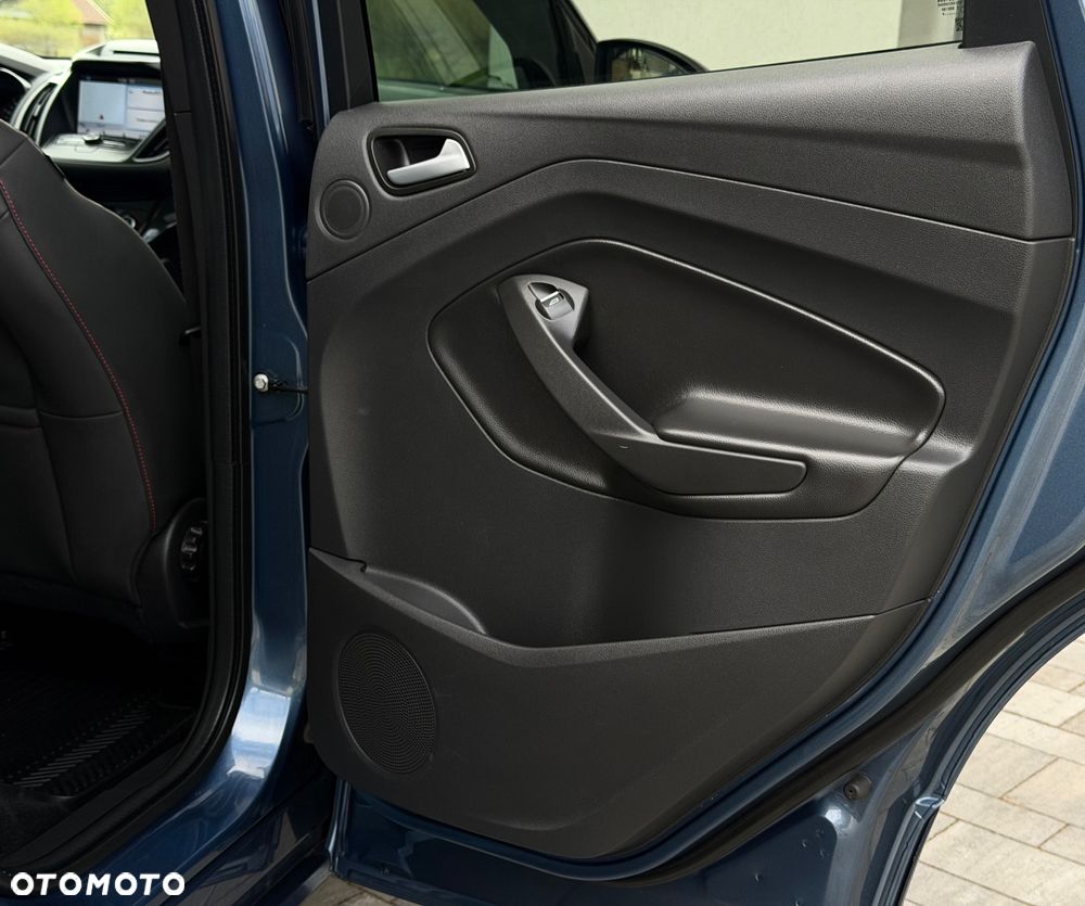 Ford Kuga 2.0 TDCi 4x4 ST-Line - 36
