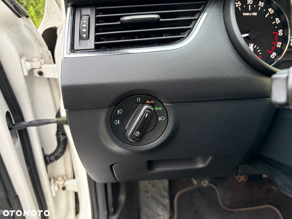 Skoda Octavia 2.0 TDI Elegance - 20
