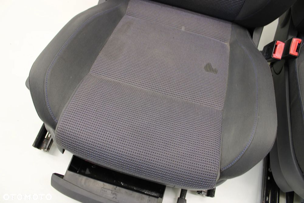 VW Polo 9n Siedzenia Folel Przód 3D - 7