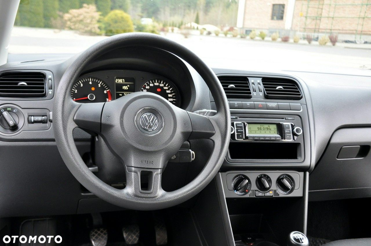 Volkswagen Polo - 29