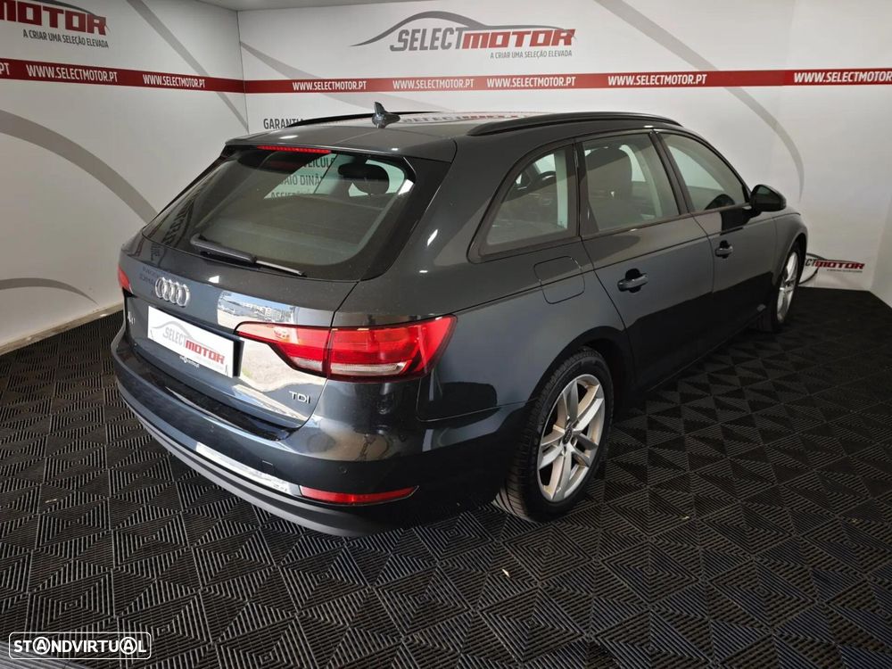 Audi A4 Avant 2.0 TDI Advance S tronic - 5