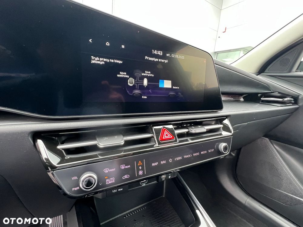 Kia Niro 1.6 GDI Hybrid Business Line - 32