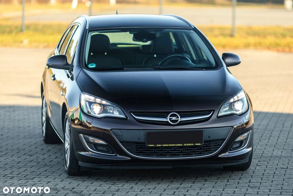 Opel Astra 1.4 Selection - 1