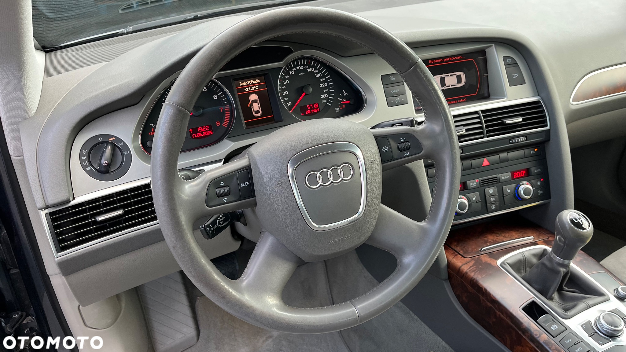 Audi A6 2.0T FSI - 9