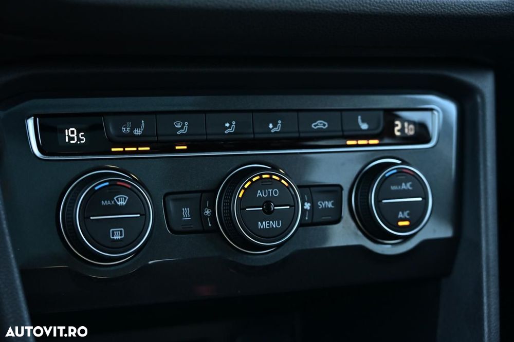 Volkswagen Tiguan - 28