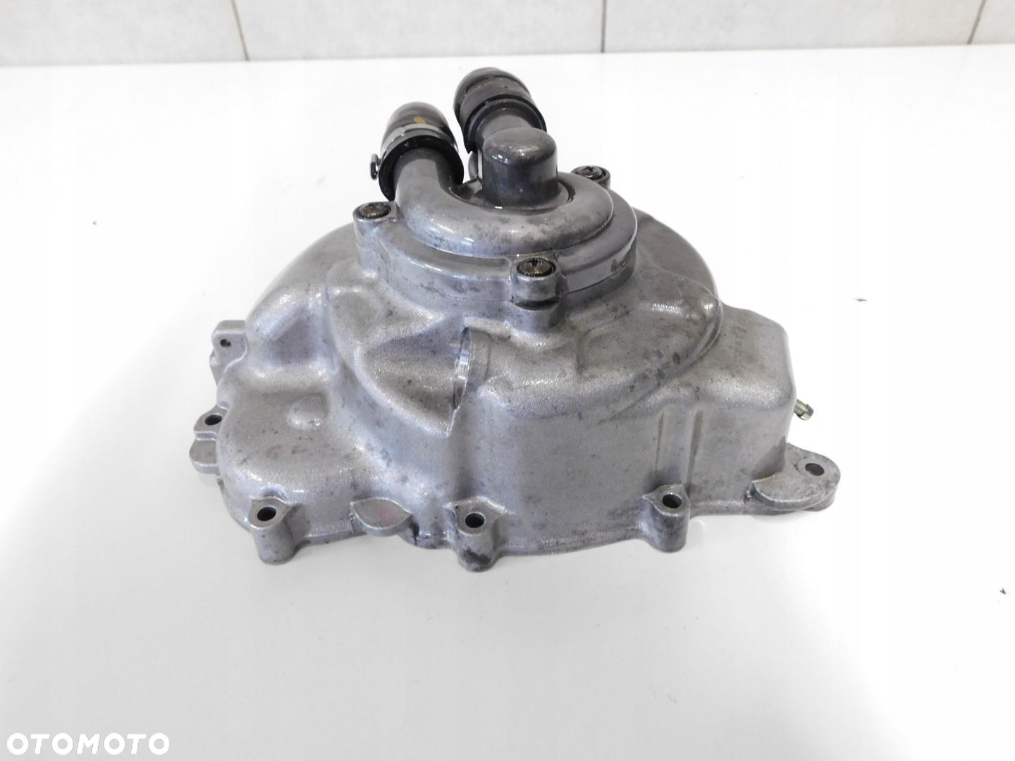 PIAGGIO VESPA GTS 125 POMPA WODY - 2