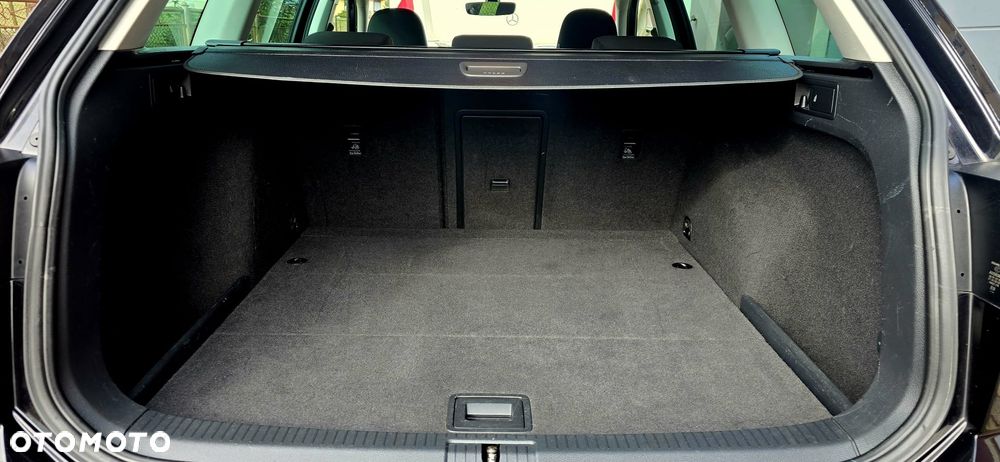 Volkswagen Golf - 10