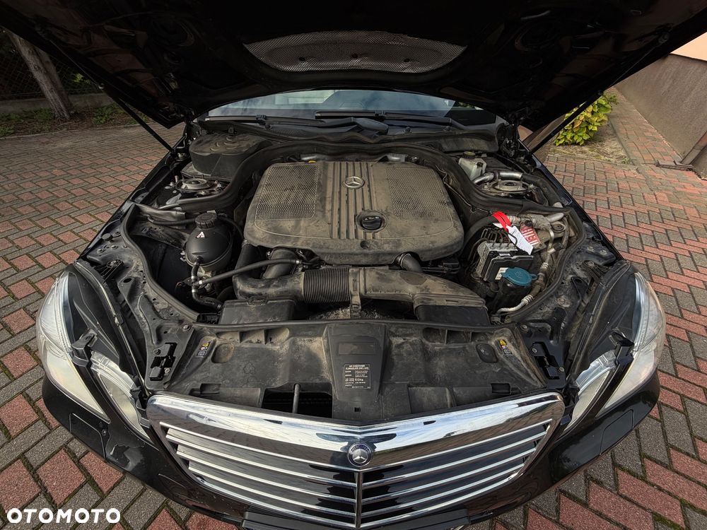 Mercedes-Benz Klasa E 220 CDI BlueEff Avantgarde - 31