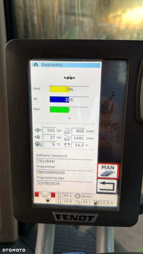 Fendt 724 VARIO PROFI - 15
