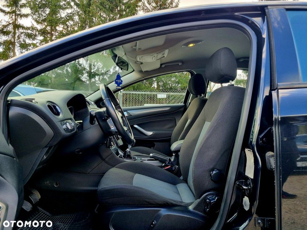 Ford Mondeo 2.0 TDCi Trend - 9