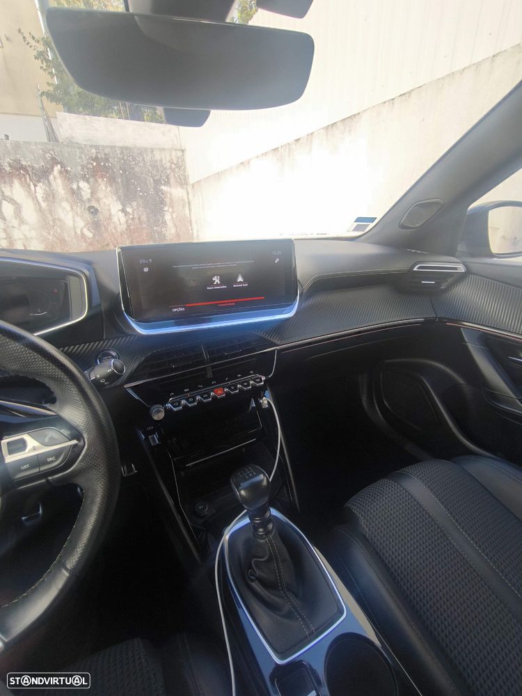 Peugeot 2008 - 9