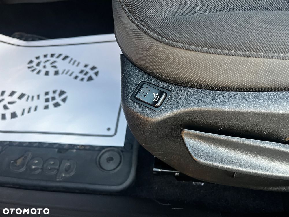 Jeep Renegade 1.3 T-GDI 4xe PLUG-IN Hybrid Automatik Limited - 39