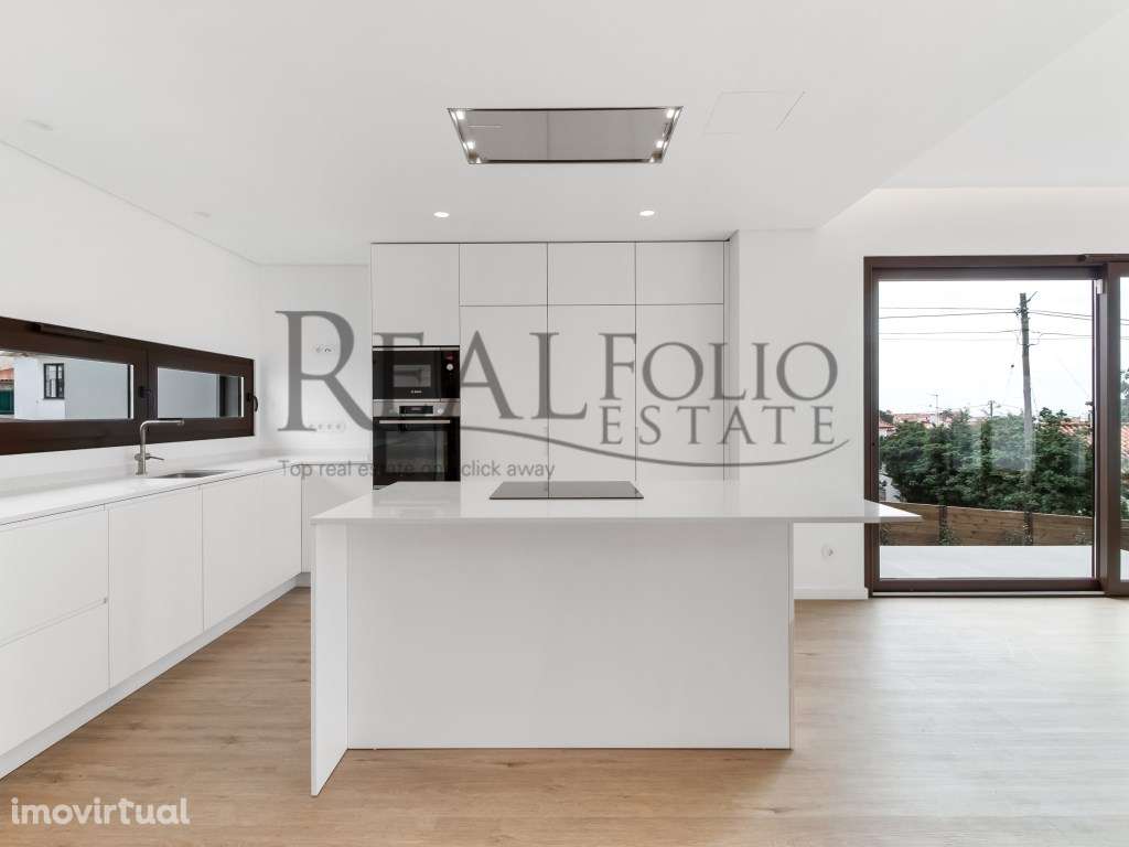 Moradia T3+1 com Piscina e Jardim em Cascais - Grande imagem: 5/55