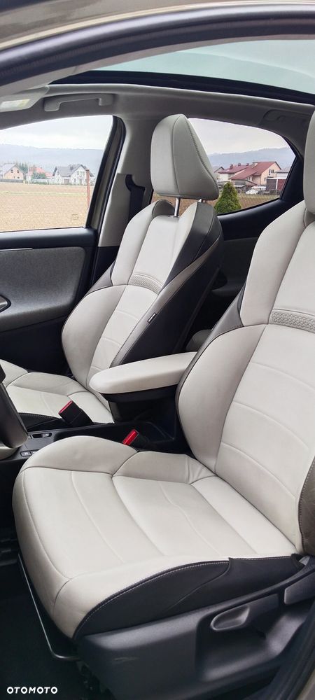 Toyota Yaris Hybrid 1.5 Executive - 19
