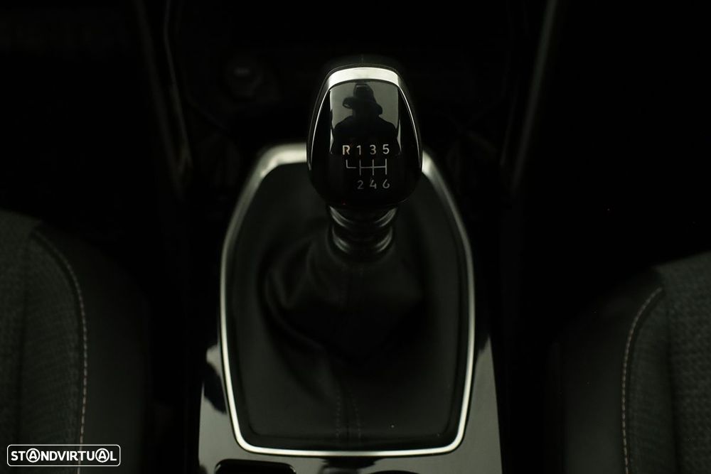 Peugeot 2008 1.2 PureTech Allure - 14