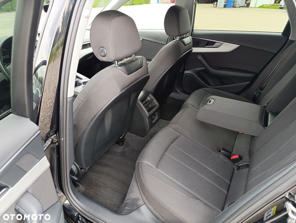 Audi A4 Avant 35 TDI mHEV Advanced S tronic - 16