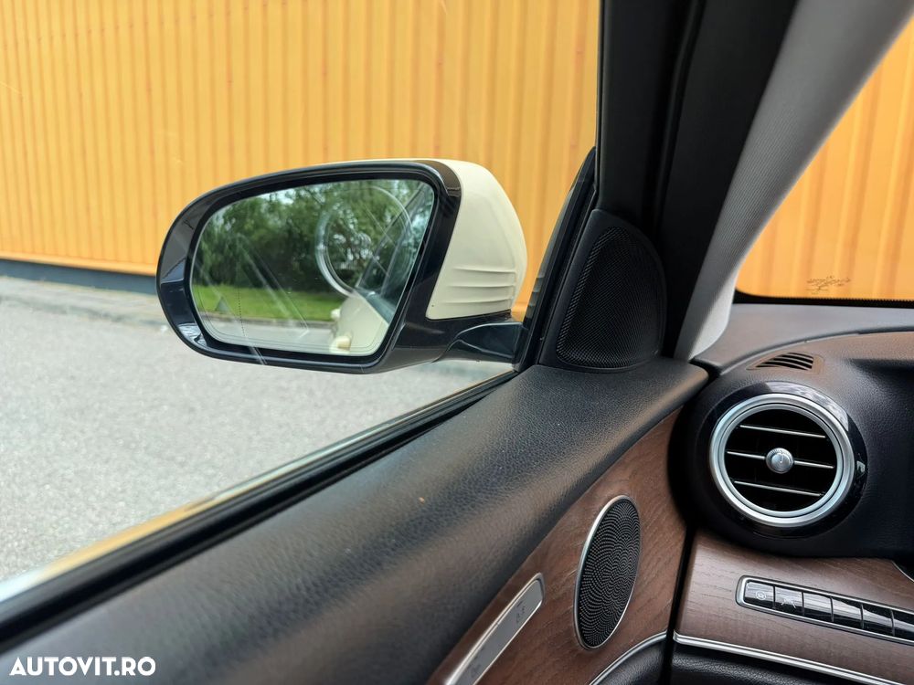 Mercedes-Benz E - 17