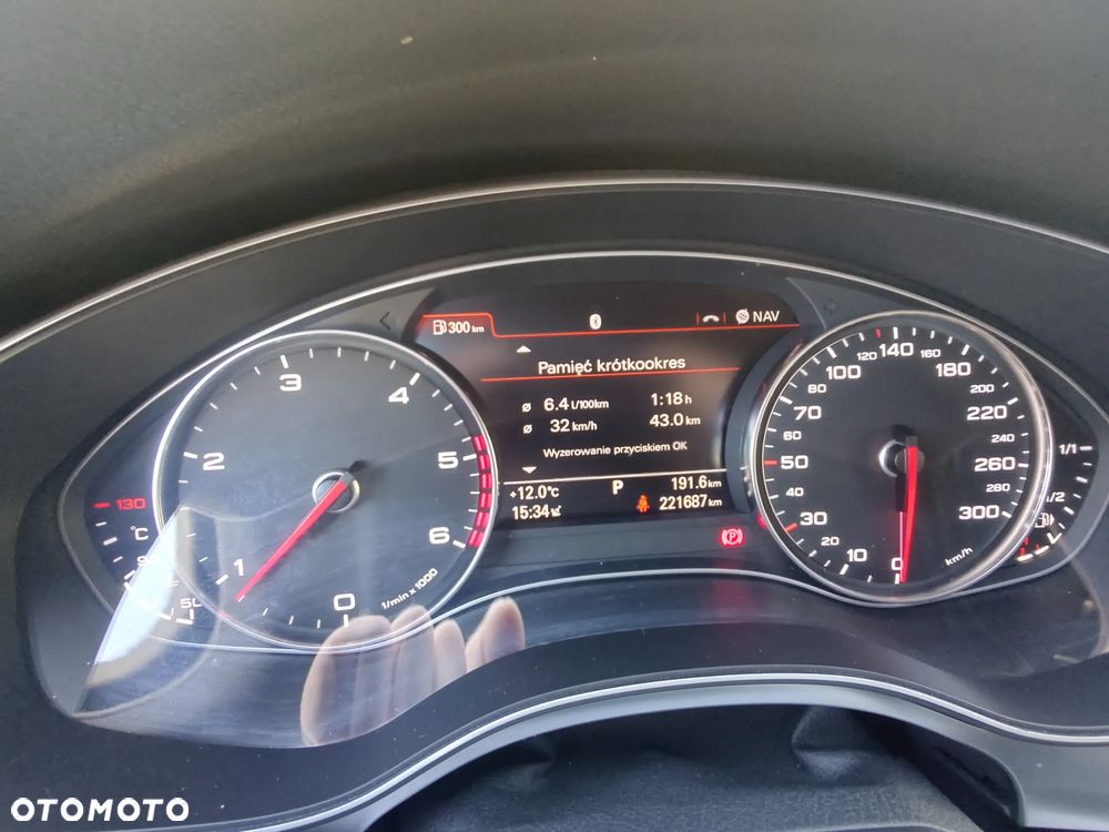 Audi A6 Avant 2.0 TDI Ultra DPF S tronic - 39