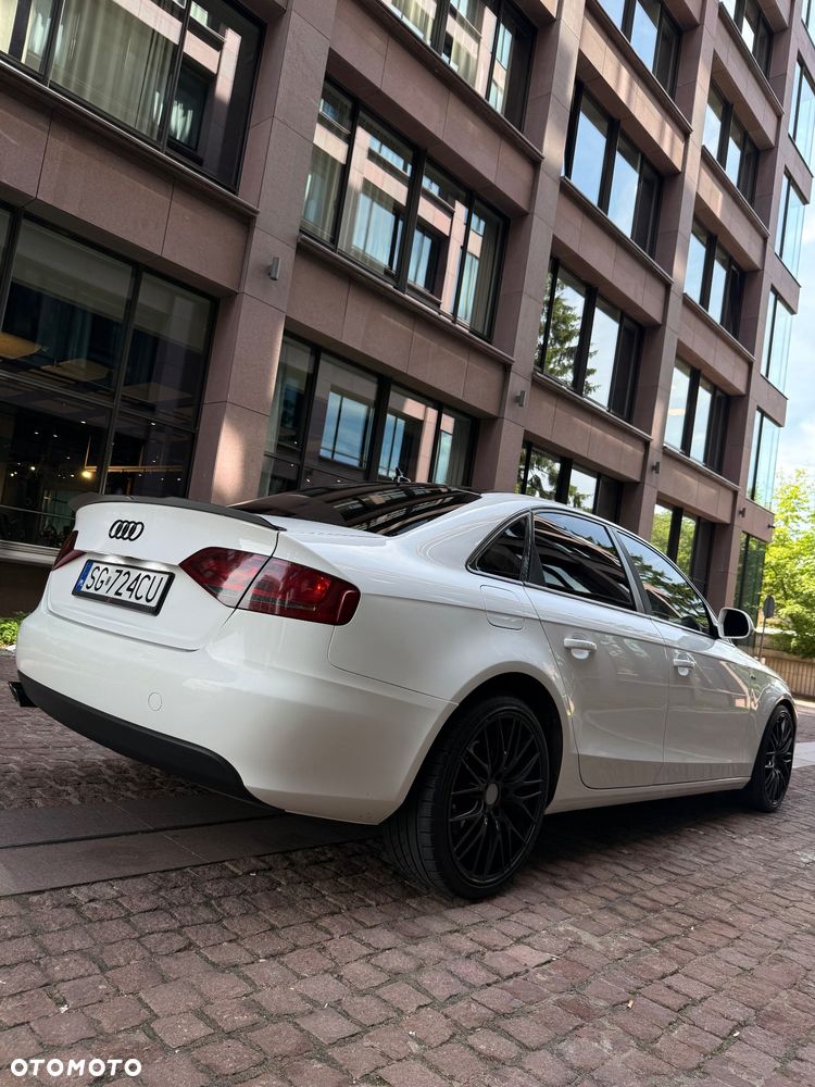 Audi A4 Limousine - 6