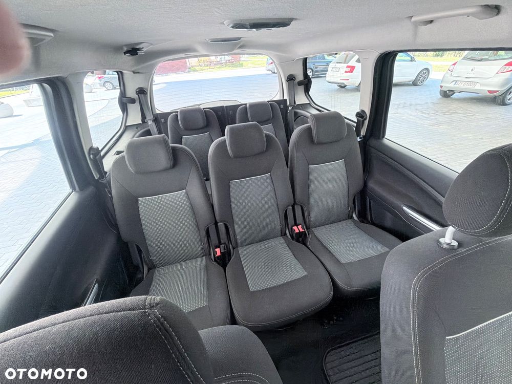 Ford Galaxy 2.0 TDCi Ghia - 20