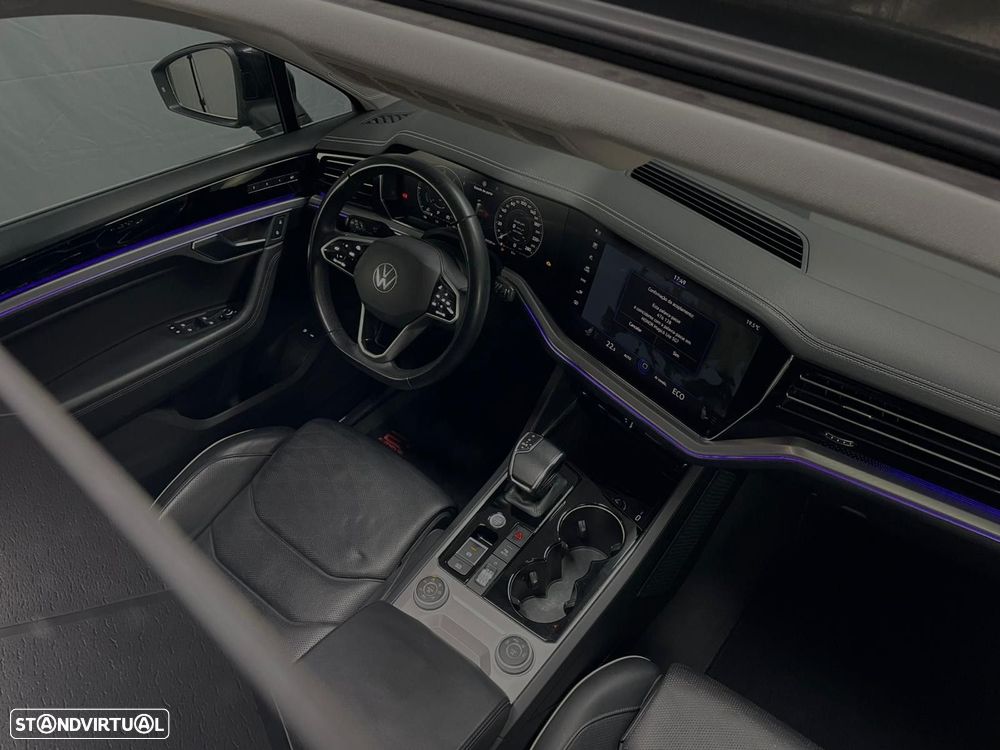 VW Touareg 3.0 TSI e-Hybrid Plus - 8