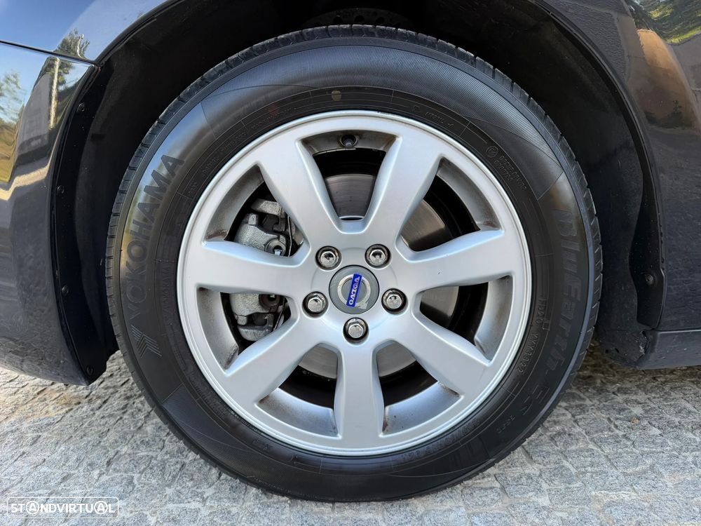 Volvo V60 D2 Momentum - 22