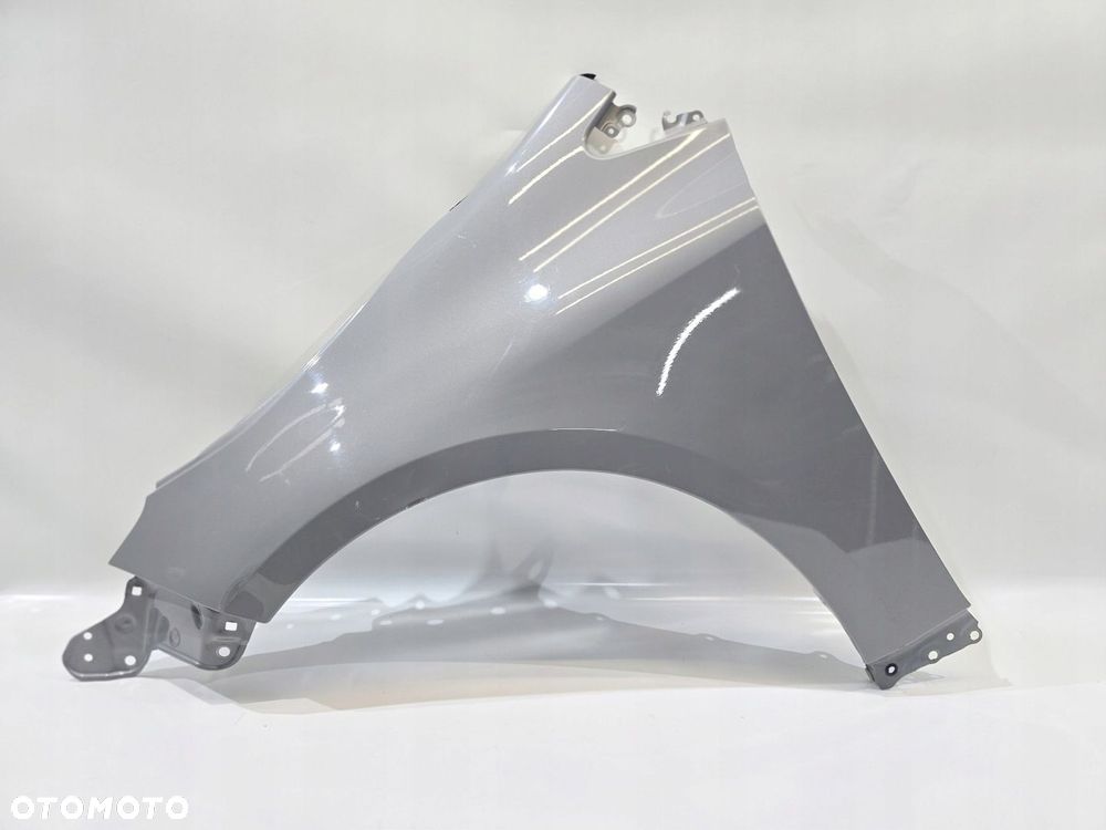 BŁOTNIK PRZÓD LEWY TOYOTA COROLLA E21 19r HB KOMBI - 2