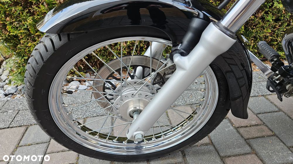 Suzuki Intruder - 30