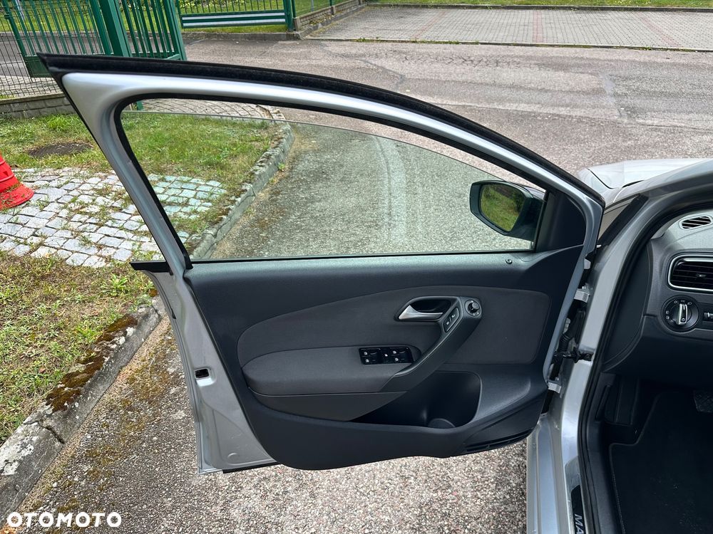 Volkswagen Polo - 16