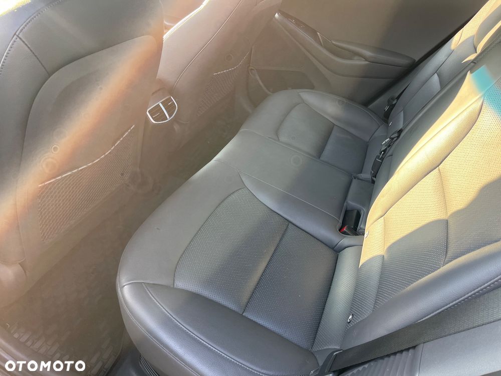 Hyundai IONIQ Hybrid Premium - 11