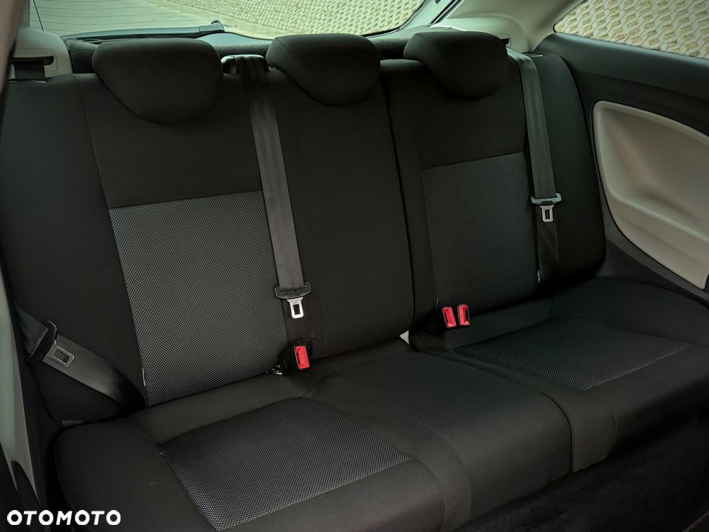 Seat Ibiza SC 1.4 16V Sport - 25