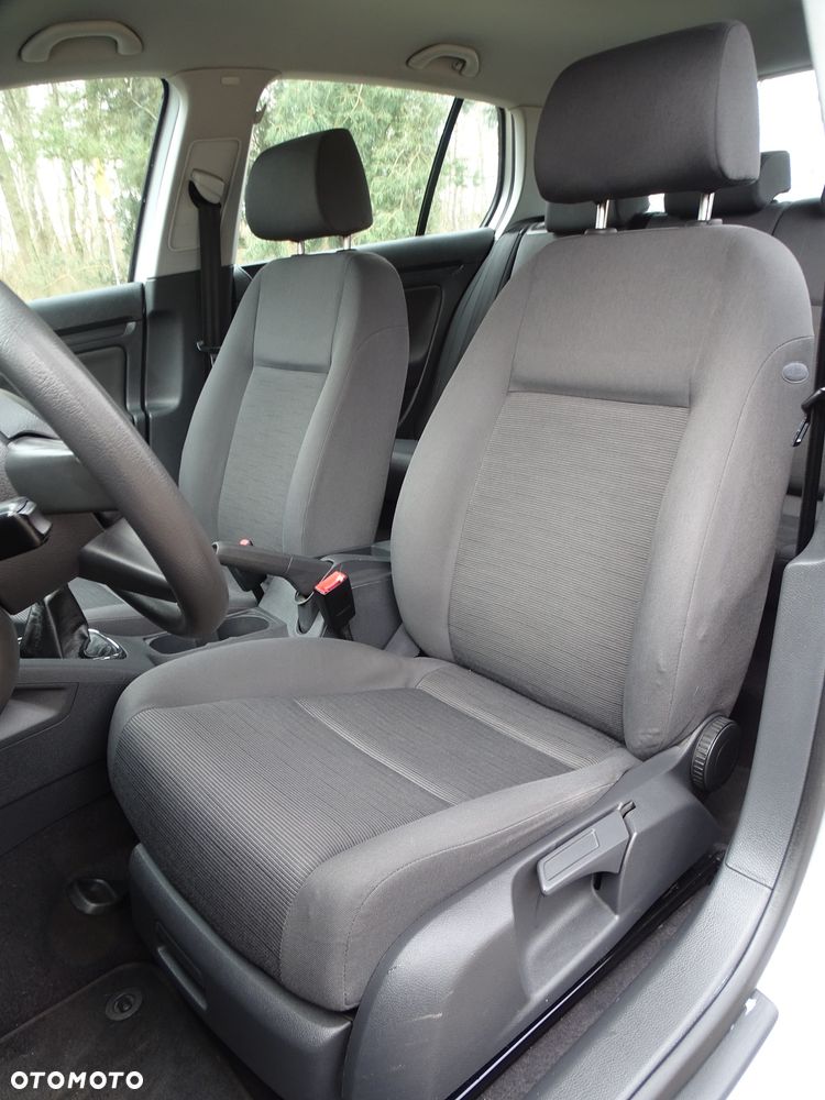 Volkswagen Golf - 15