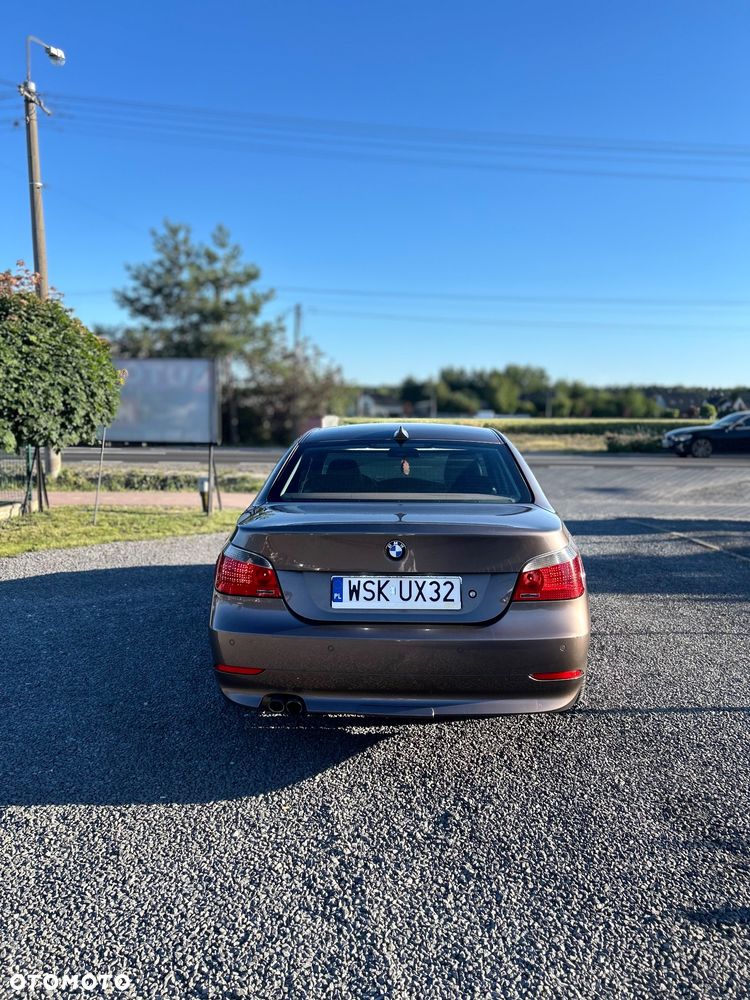 BMW Seria 5 525d - 10