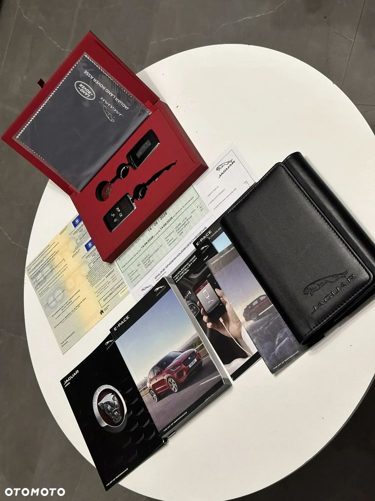 Jaguar E-Pace D150 AWD R-Dynamic - 36